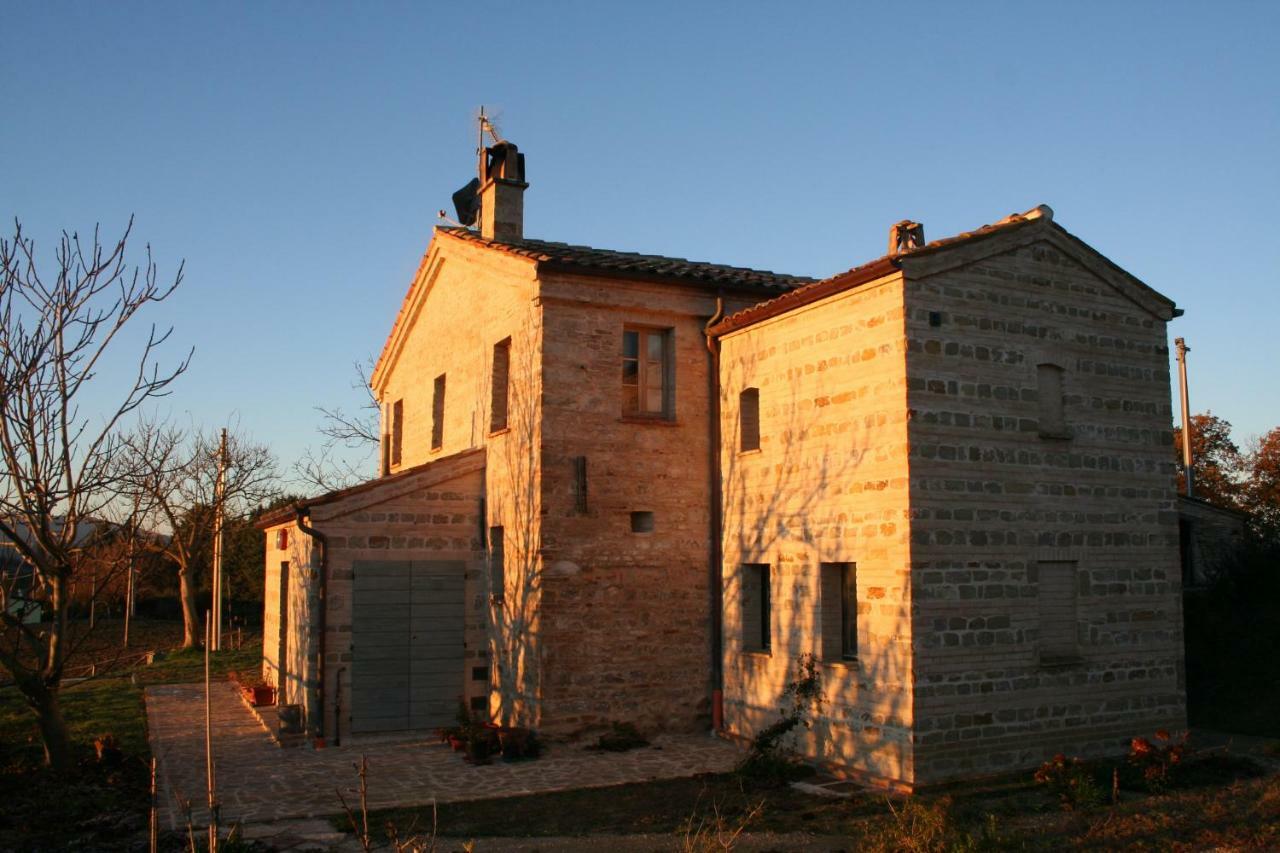 Locanda San Francesco Монтекаротто Экстерьер фото
